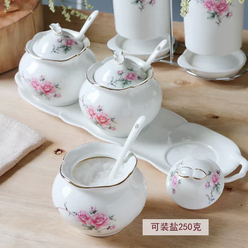 Qiao mu ipads China flavor pot seasoning bottle seasoning box cylinder kitchen salt seasoning jar three as cans of equipping tray was to send a spoon