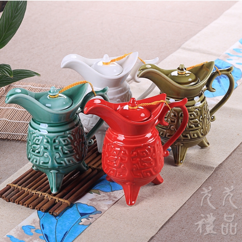 Qiao mu archaize ceramic reliefs wine hip single pot liquor cup cup of liquor cup goblet package mail across indicates the country