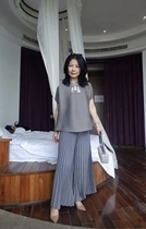 Thin ethnic style fashionable solid color buckle suit elastic short top pleated temperament slimming mother two-piece set