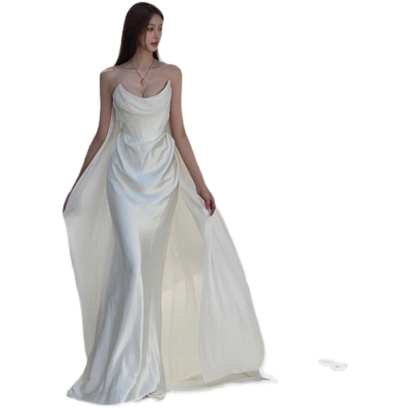 French Empress Dowager Light Wedding Dress 2024 New Tube top Light Luxury Sathalicate satin engaged welcoming guests out of the door French Empress Dowager Light Wedding Dress 2024 New Tube top Light Luxury Sathalicate satin engaged welcoming guests out of the door