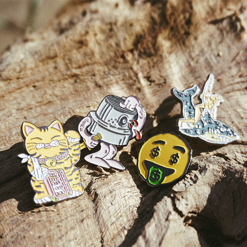 Subreeef Fun Brooch Memorial Badge Vintage Pin Vintage