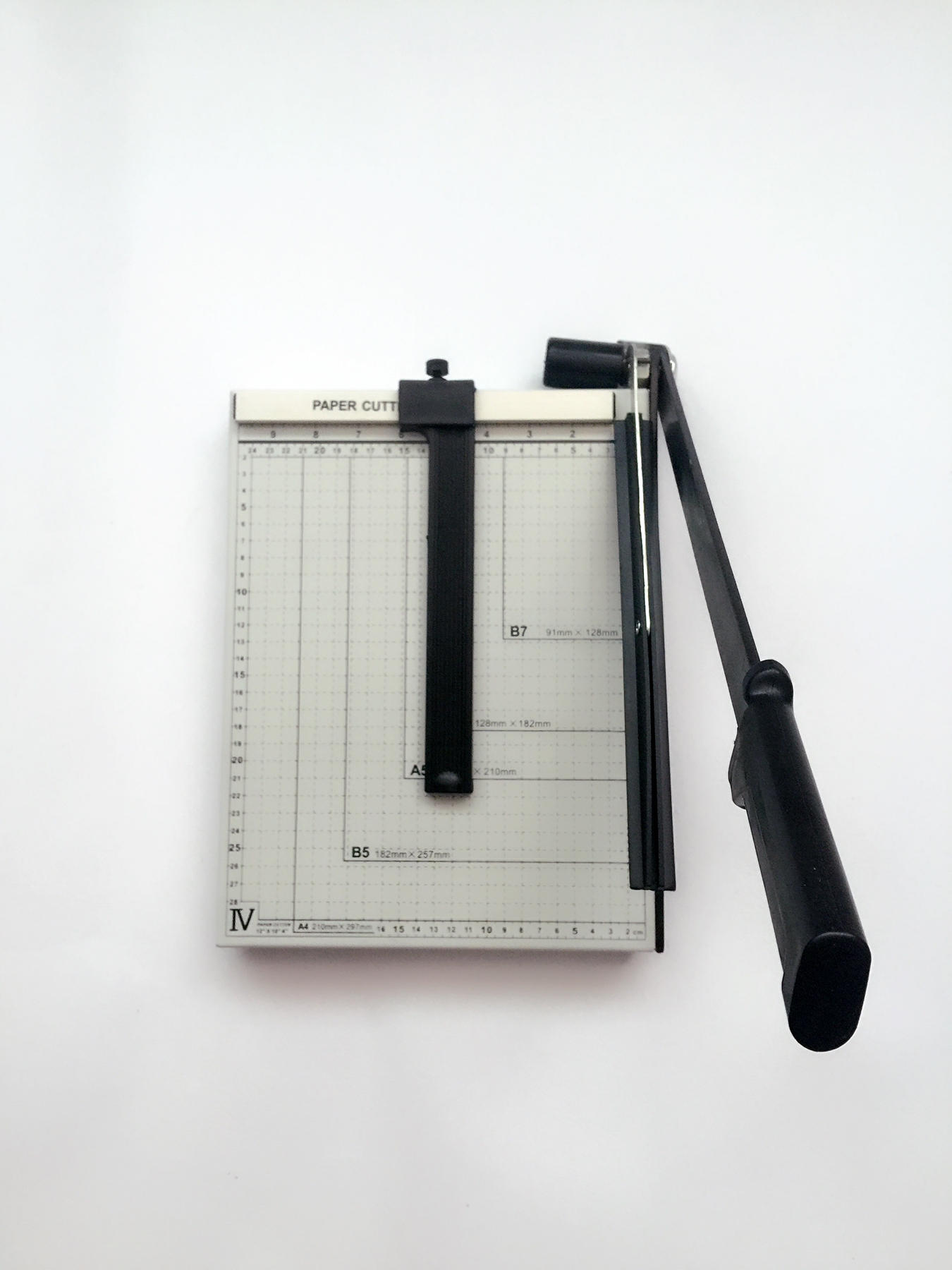 A4 paper cutter manual paper cutter paper cutter business card photo mobile phone protective film cutter cutter cutter cutter iron