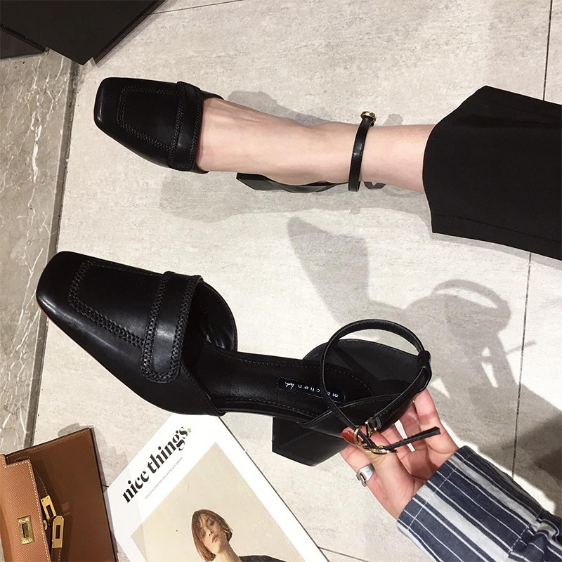 Hong Kong 2022 Spring Summer New word with Baotou sandal women Coarse Heels with Grandma Single Shoe High heel Shoe black