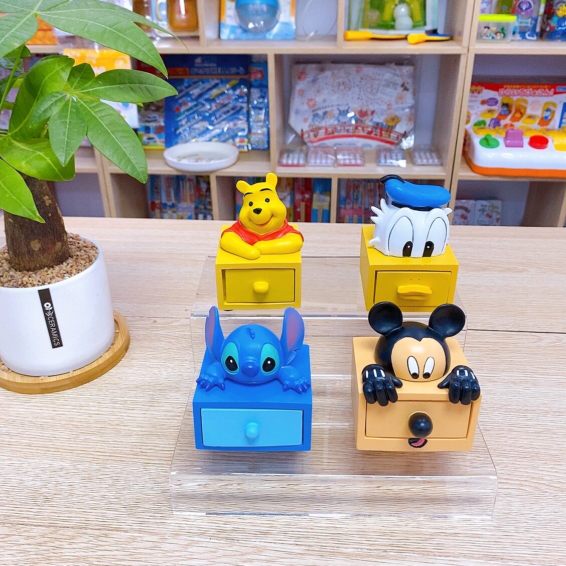 Dijia Cartoon Small Bear Vini Animation Paparazzi Cartoon Cartoon Family Residence Decoration Pendulum of Tang Old Duck containing box First decorated box