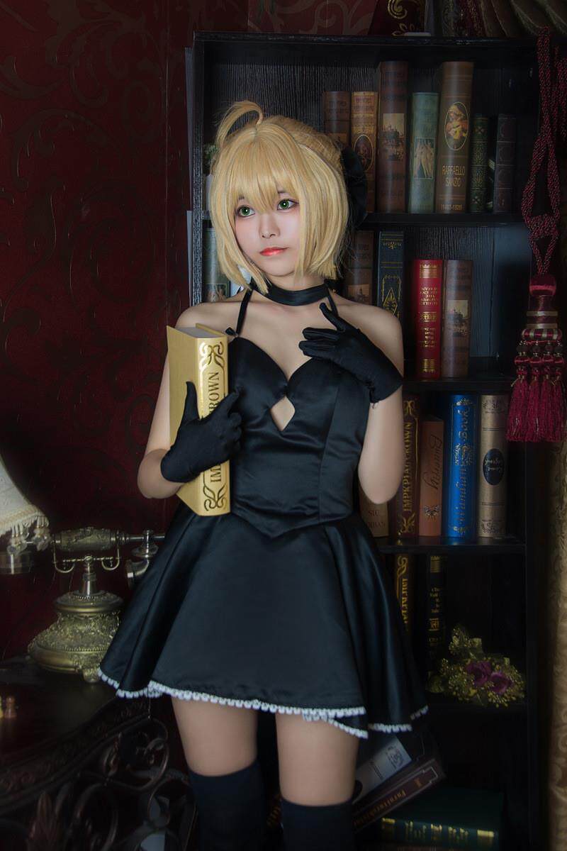 товар из китая 黑saber连衣裙命运之夜fate吾王阿尔托利亚cosplay女装礼服