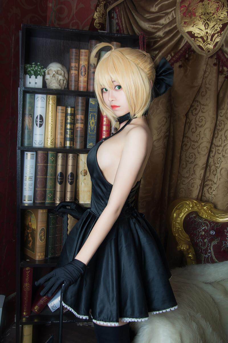 товар из китая 黑saber连衣裙命运之夜fate吾王阿尔托利亚cosplay女装礼服