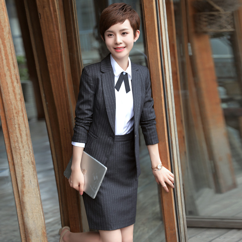 Tailleur femme - Ref 3244924 Image 4