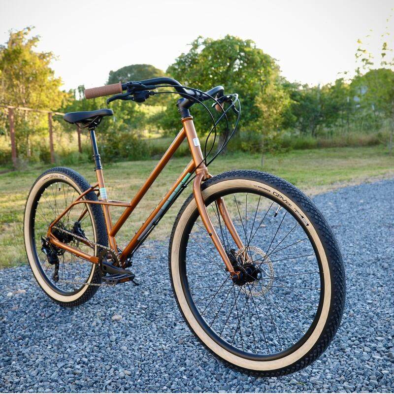 Retro casual cycling sport commuter Grave lightweight LARKSPUR steel American MARINA Marin bike