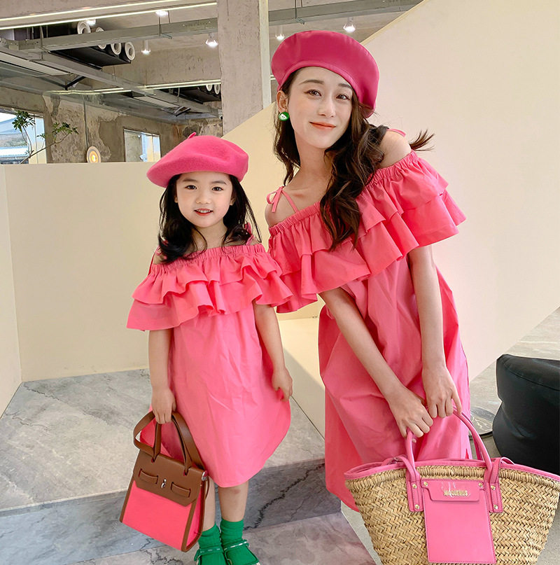 High-end fried street parent-child wear Korean version holiday style one-word collar strapless skirt tide mother and daughter summer dress Western style