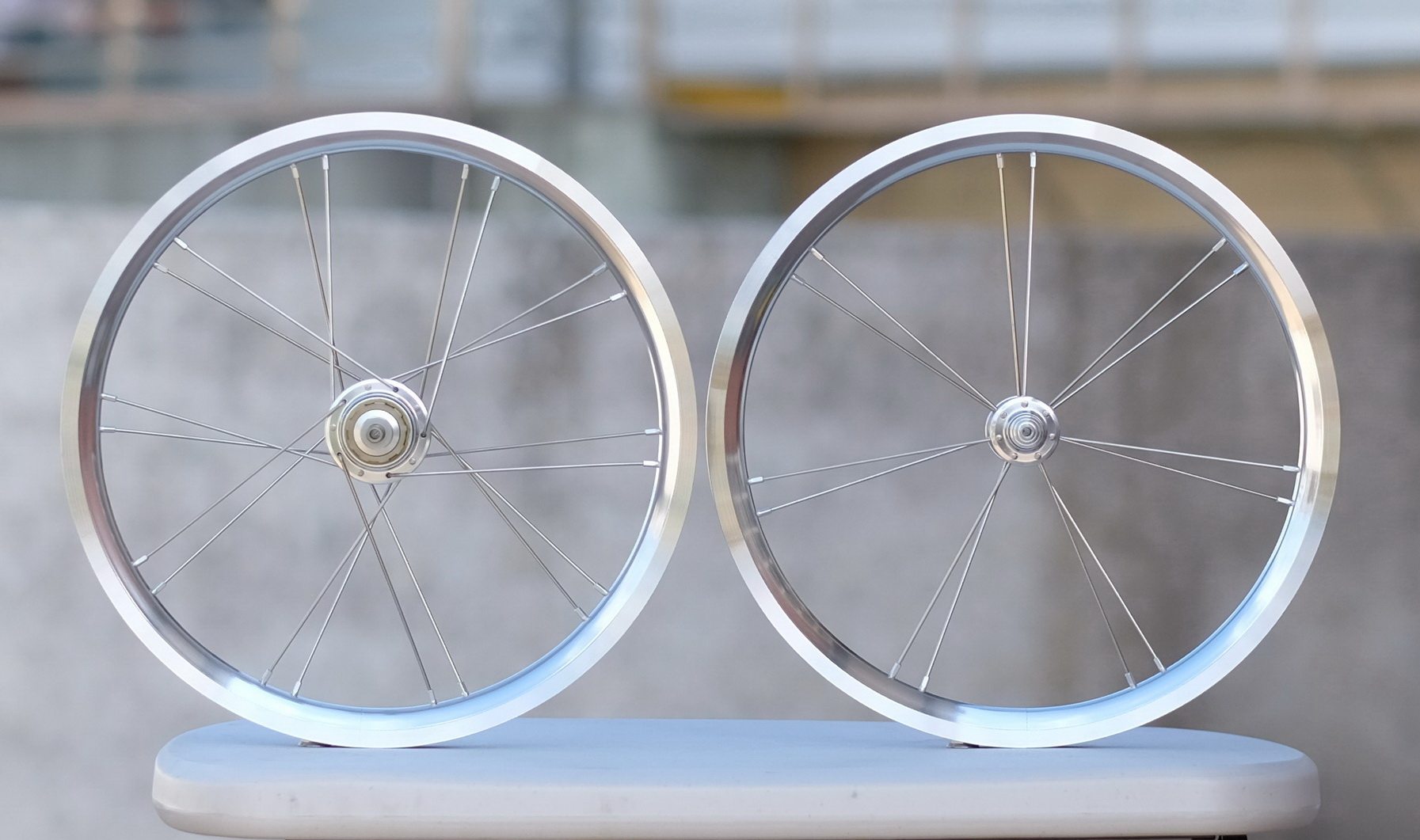 Taiwan HH small cloth Rolf outer 3 4-speed wheel set front 14 and rear 20 with tire pad slow removal