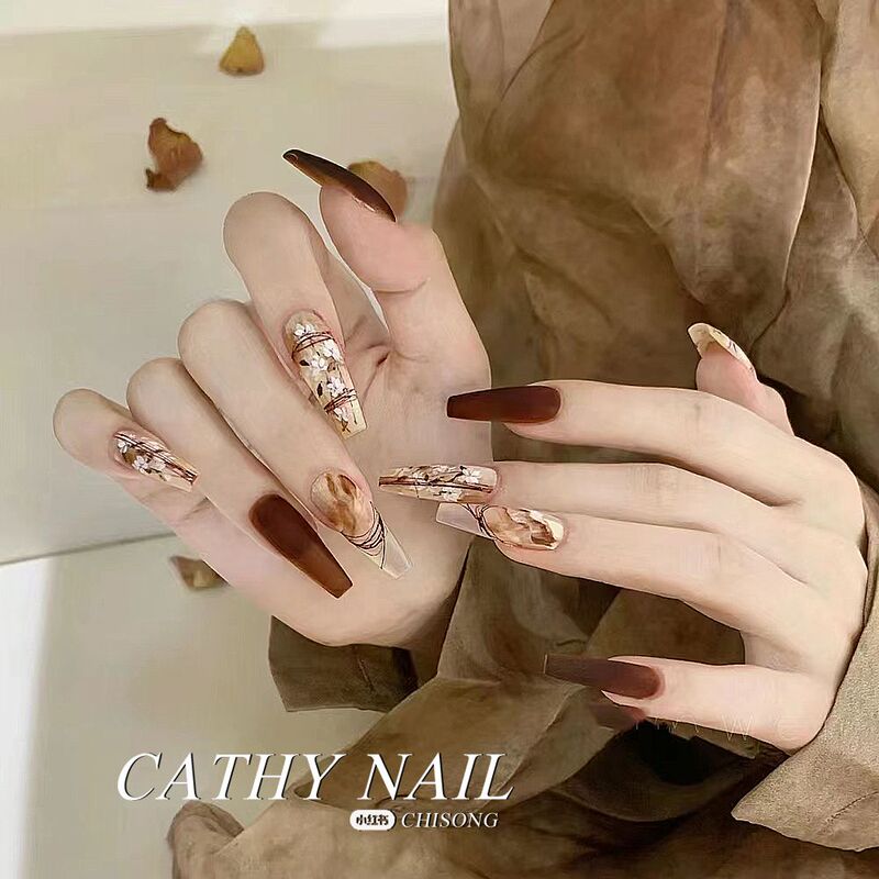 Winter Warm-Toned Hand-Painted Floral Coffee-Colored Chocolate-Colored Matte Texture Velvet Nail Art Press-On Nails Winter Warm-Toned Hand-Painted Floral Coffee-Colored Chocolate-Colored Matte Texture Velvet Nail Art Press-On Nails