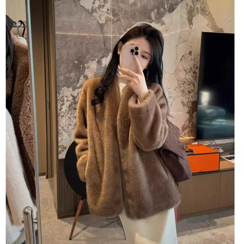 Mid-Length Rex Rabbit Fur Coat for Women, 2026 Winter New Style, Thickened and Warm, Fur Integrated Haining Fur Coat