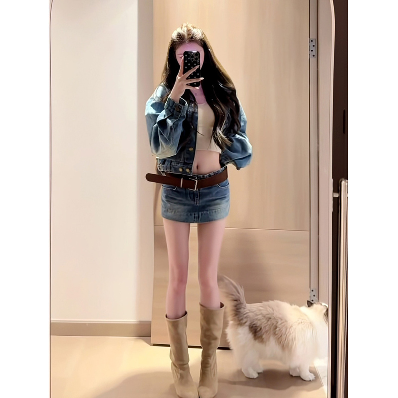 American Hot Girl Style Suit for Women in Autumn, Super Nice-Looking Blue Retro Denim Short Jacket, Sexy Short Skirt Two-Piece Set