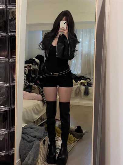 辣妹黑色短款PU皮衣外套女2025秋季纯欲高级感修身机车皮夹克上衣