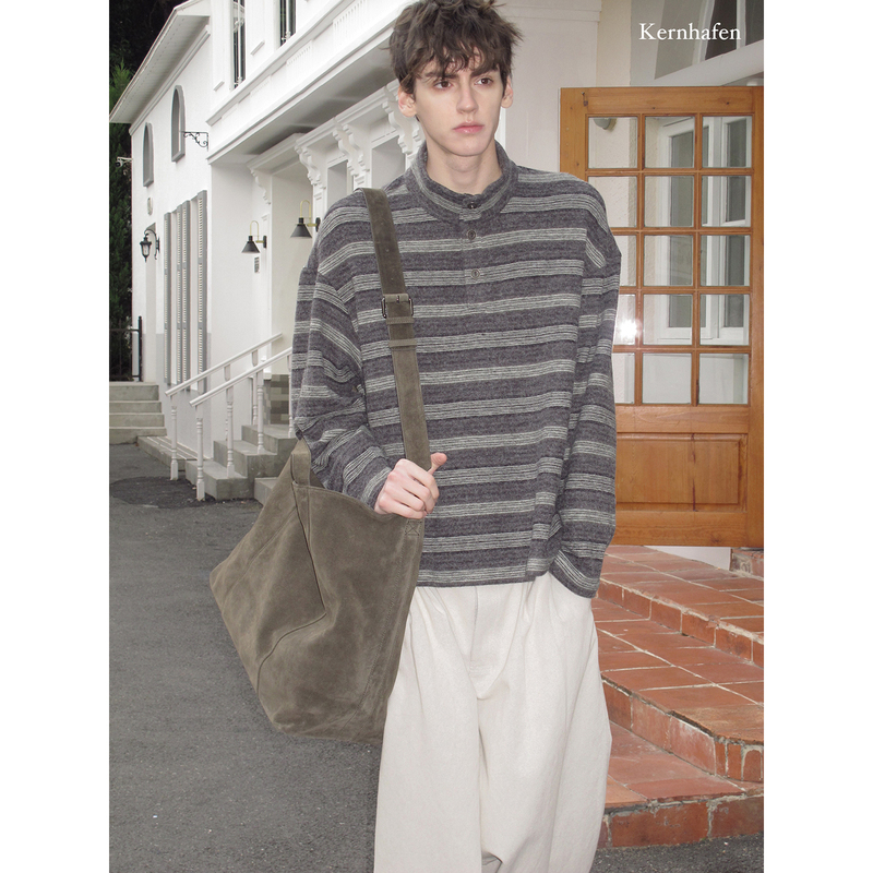 Fall in Love with the Long-Sleeved T-Shirt That You Can Wear over and over Again Without Getting Tired of It. High-Neck, Half-Button Placket, Striped Long T-Shirt as a Base Layer |   Kernhafen