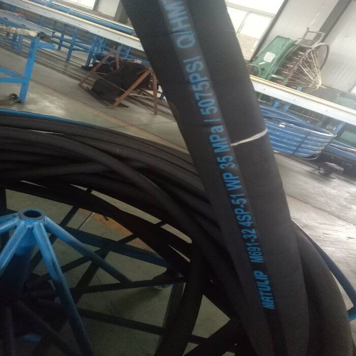 One or two layers of steel wire braided high pressure hose hydraulic tubing assembly six minutes one inch and a half two inches three inches four inches