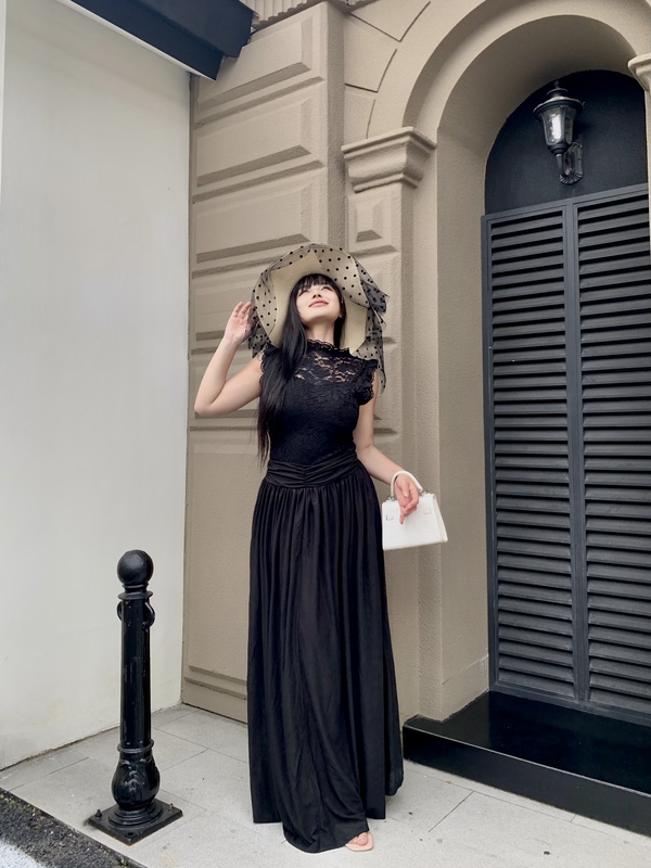 Bbwootd Slightly Plump and Elegant Lace See-Through Slimming and Flowing Dress That Can Be Worn Front and Back, Dark Night Rose Long Dress