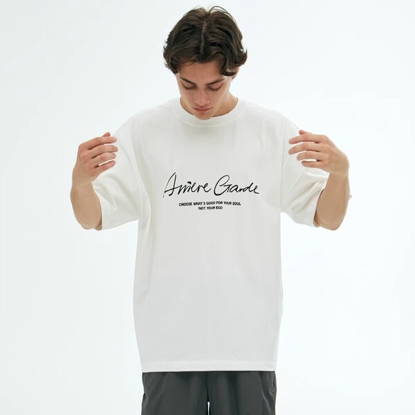 Arrieregarde Handwritten Logo, Fine Cotton, Round Neck, Short Sleeves, Niche Design Arrieregarde Handwritten Logo, Fine Cotton, Round Neck, Short Sleeves, Niche Design