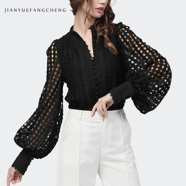 European goods 2022 spring lace shirt loose lantern sleeve design top black shirt female Western chic bottoming shirt