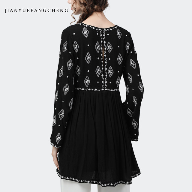 European station large size belly-covering foreign style small shirt long-sleeved fashion spring new embroidered black v-neck top mid-length