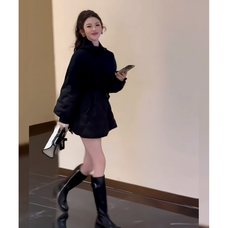 Stunningly Beautiful, Exquisite and Elegant Shawl-Style Knitted down Coat, Mid-Length, Versatile, Warm, 90% White Duck down Jacket, Trendy