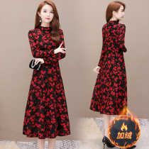 Temperament long-sleeved lady dress female 2020 new autumn winter dress long plus velvet padded top skirt