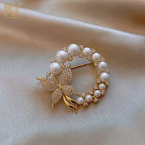 Pearl brooch high-end womens summer anti-light niche sweater corsage versatile decorative accessories 2021 New Tide