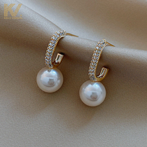 Pearl earrings 2021 New Tide advanced sense light luxury niche design earrings female sterling silver earrings temperament earrings
