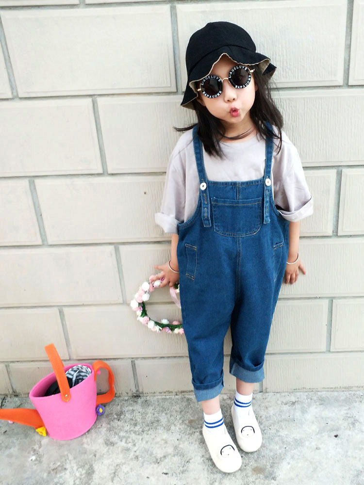 Children's baby bag pants Spring and summer men's and women's denim baby bag pants Korean version of the thin section of the Foreign school neutral baby nine-point suspenders