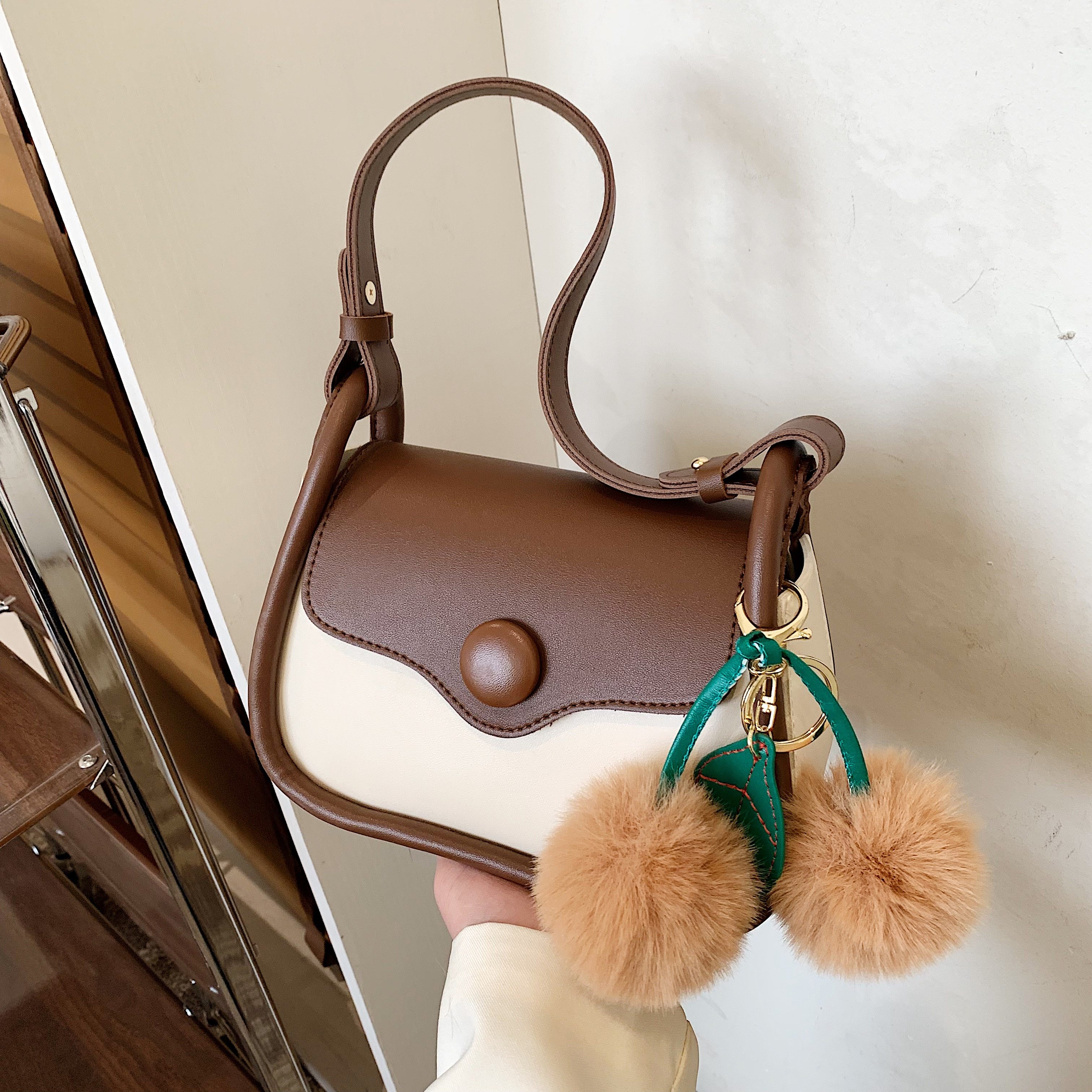 Hong Kong I Tgreg fashion all-match small bag women's trendy new Western style explosion style single shoulder bag messenger bag handbag