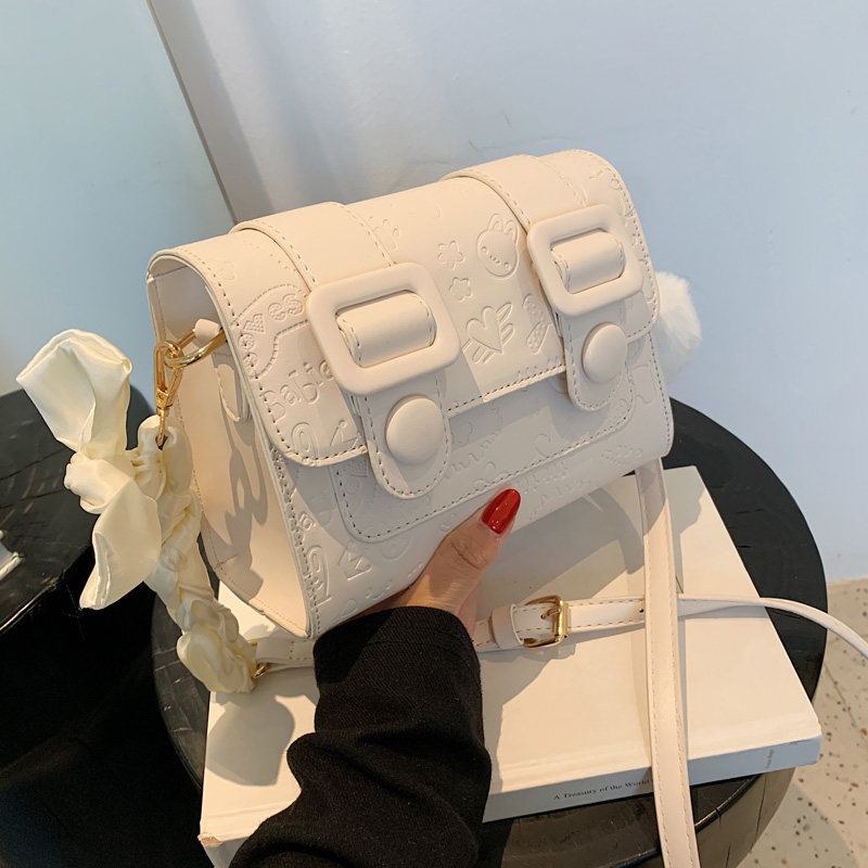 Hong Kong I Tgreg high-end niche small bag fashion Western style cute white Cambridge bag all-match messenger bag