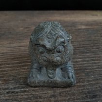 Bluestone tea pet to attract wealth house desk auspicious beast Pixiu stone lion stone drum stone pier carved inkstone pot holder living room ornaments