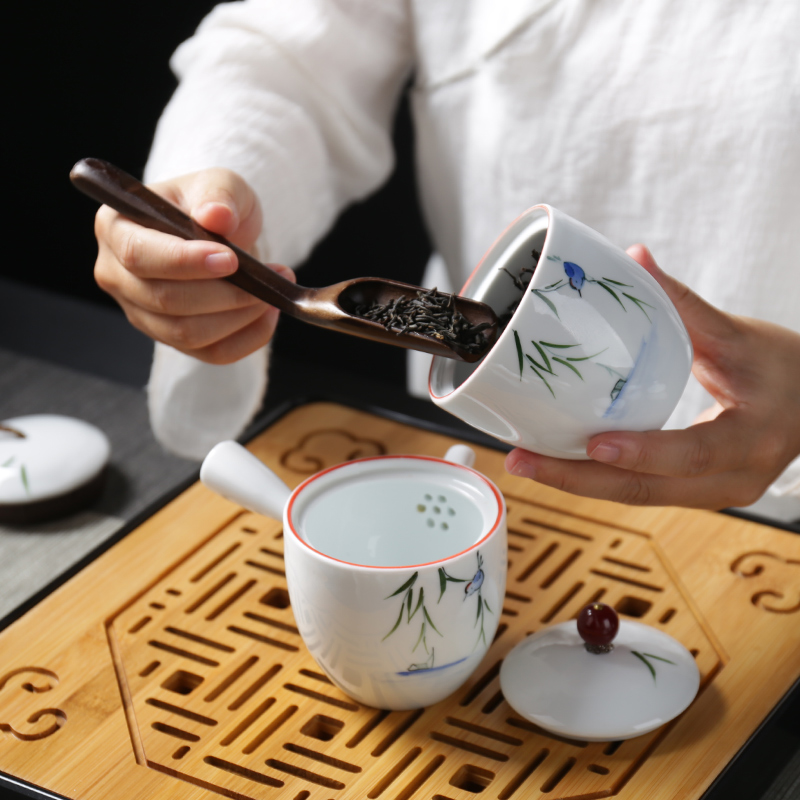 Ceramic hand - made tea sets travel four cups is suing household contracted white porcelain tea pot a pot of kung fu tea tray