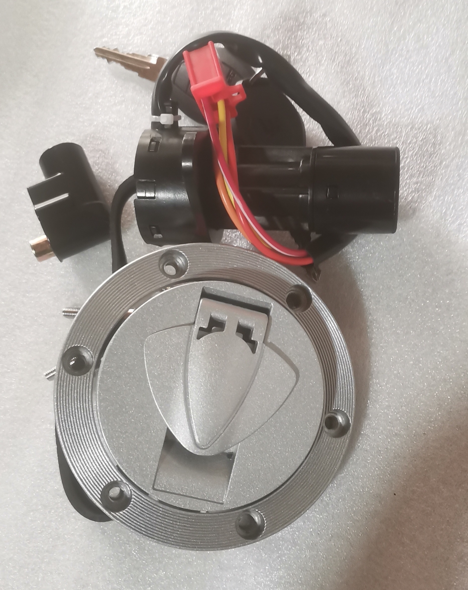 Applicable Blue Baolong Yellow TNT300 TNT300 BJ300GS BN302S sleeve lock electric door lock tank lock-Taobao