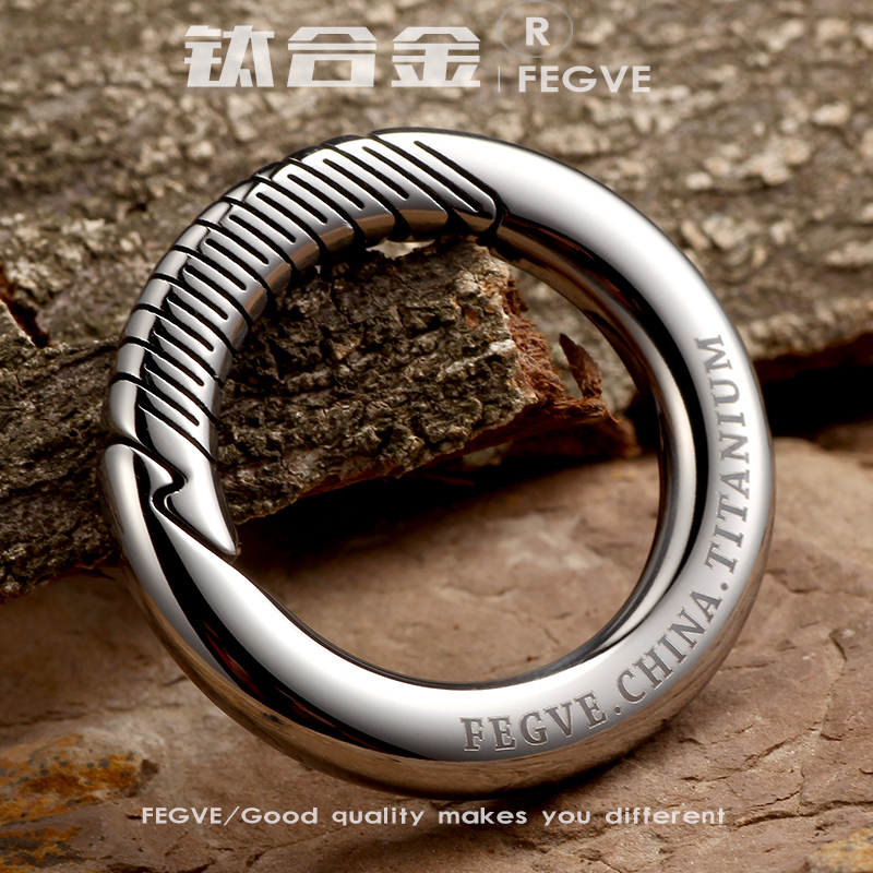 Titanium Alloy Is Specially Used for Toyota, Mercedes-Benz, Bmw, Audi, and Volkswagen Car Keychains, Waist Pendants, Men's Horseshoe Buckles with Engraving