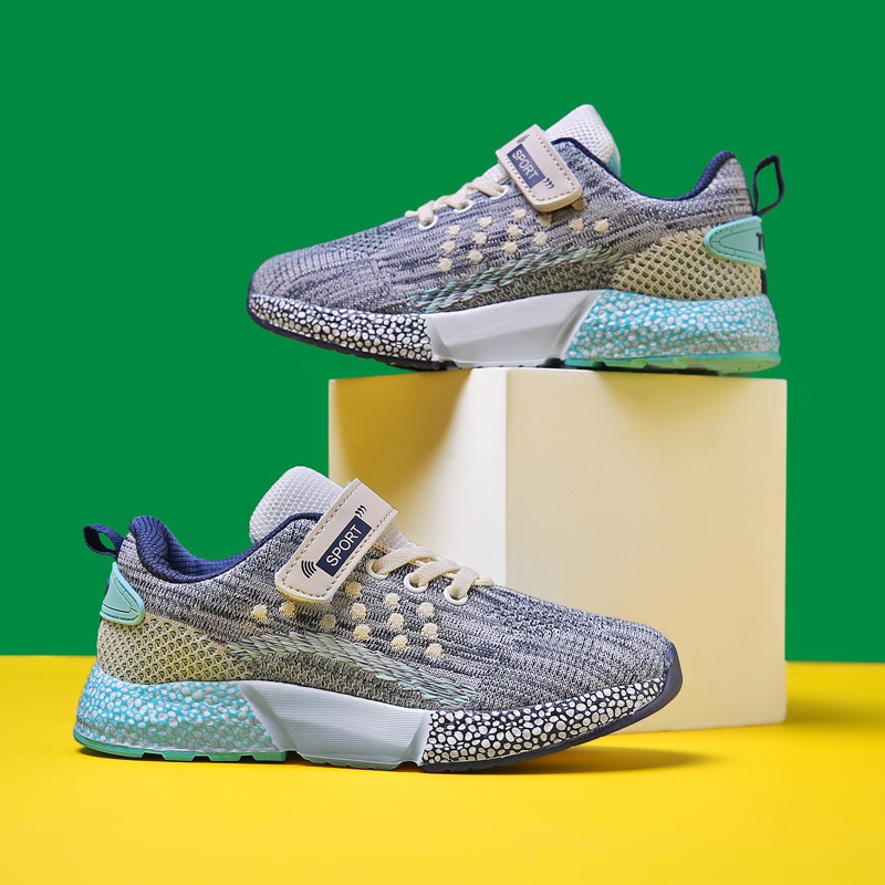 Children's sports shoes 2022 boys' shoes non-slip mesh breathable flying woven children's shoes big children's travel shoes girls' mesh shoes