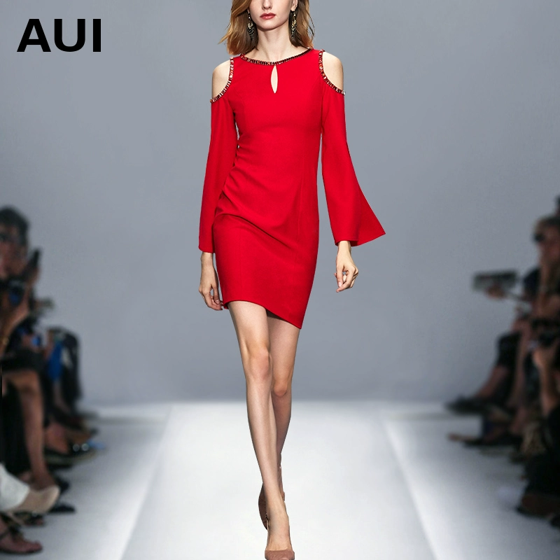 AUI Châu Âu Thời trang Rò rỉ Quần áo trễ vai Phụ nữ Mùa xuân 2021 Váy mới của phụ nữ Hợp thời trang Váy quây màu đỏ - váy đầm