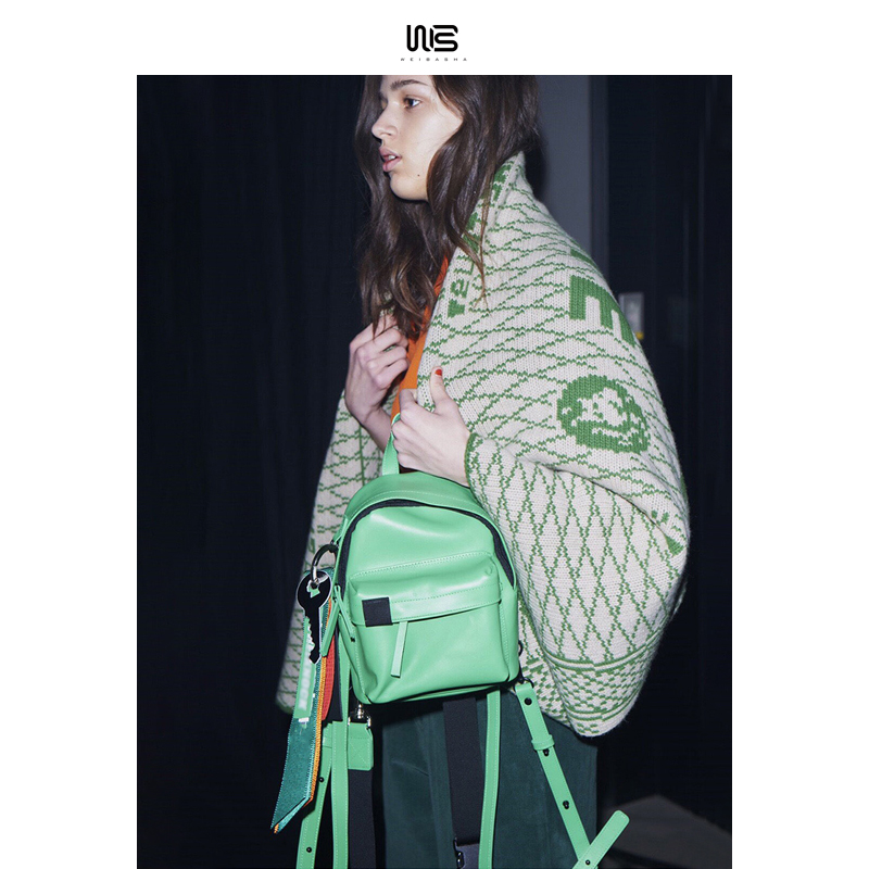 Niche leather casual bag 2022 new fashion mini waterproof men's small school bag women's backpack women's backpack