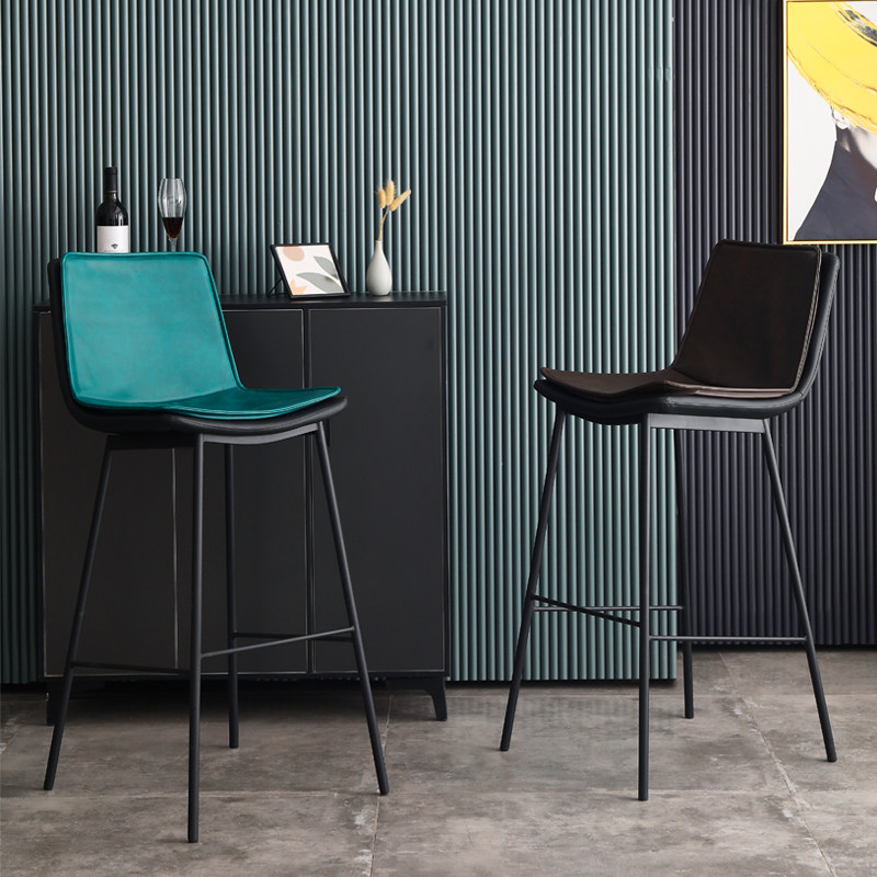 Nordic Bar Table Chair Home High Footstool Iron Art Leaning Back Chair Modern Minima Bar Chair Light Extravagant Front Desk Leather Chair