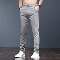 Мелкий серый