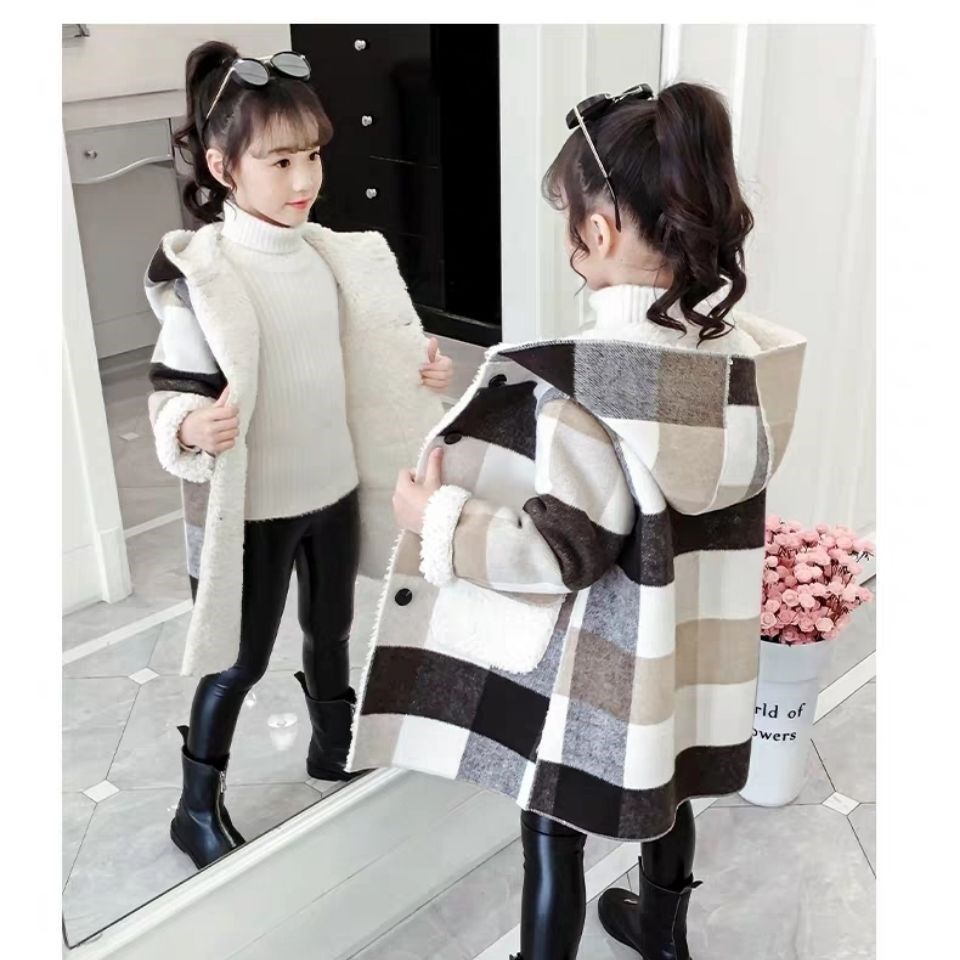 Girls' coat thick winter coat 2022 new foreign style long section plus velvet middle and big children's autumn and winter cotton-padded jacket plaid woolen coat