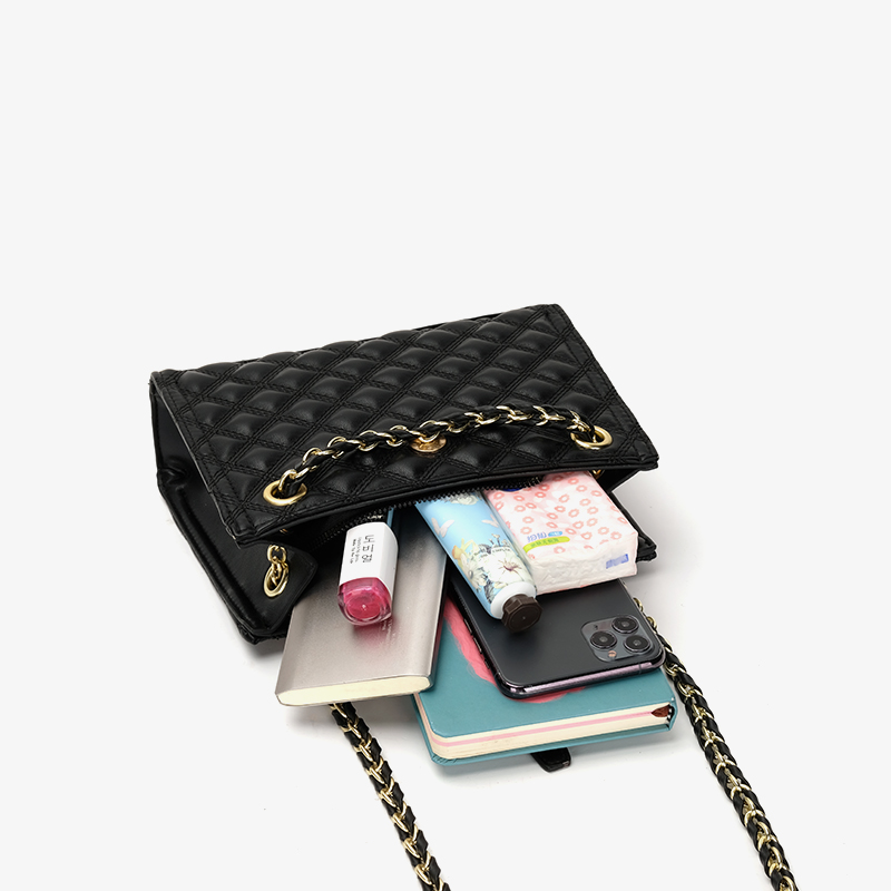 CEEKAY this year's popular small fragrance bag women's 2021 new high-grade shoulder messenger bag diamond chain bag
