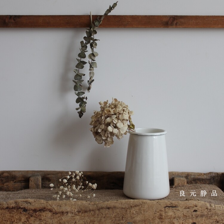 Liangyuan still products White enamel flower arrangement bottle Spoon fork Chopsticks bucket Coffee bottle Milk jar