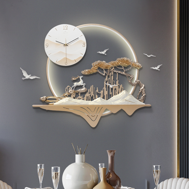 New Chinese light luxury wall clock living room clock home quartz clock fashion wall clock creative personality lighting hanging watch