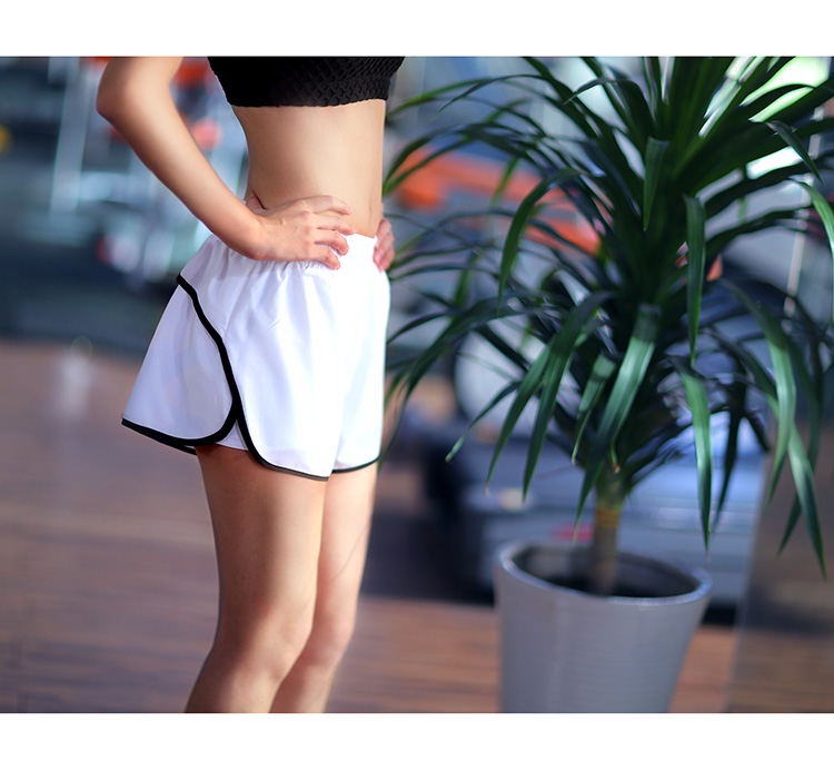 Chống ánh sáng vành đai lót với nhanh chóng làm khô yoga thể dục quần short nữ lỏng mồ hôi- thấm breathable thường căng chạy quần quần gió thể thao