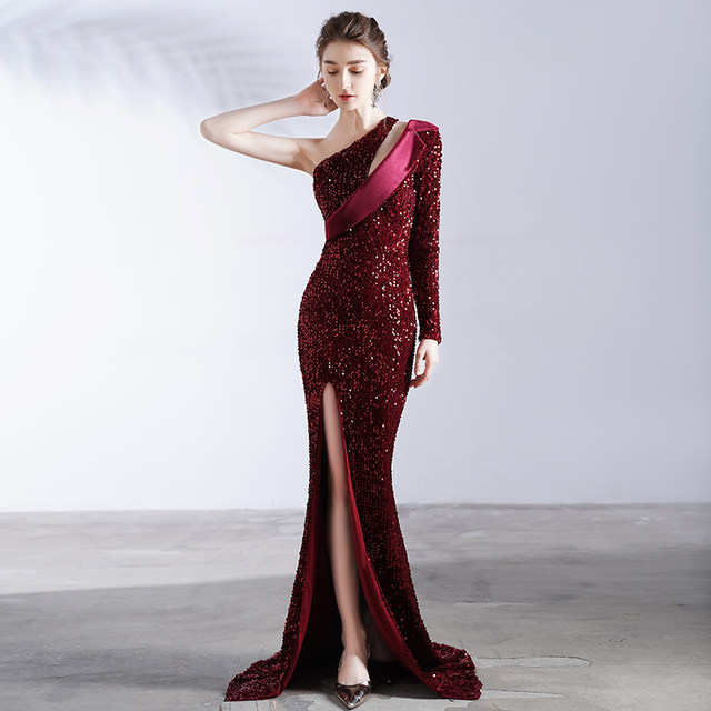 Wine red one-shoulder evening dress female trailing new banquet sexy temperament split fishtail chair long toast dress