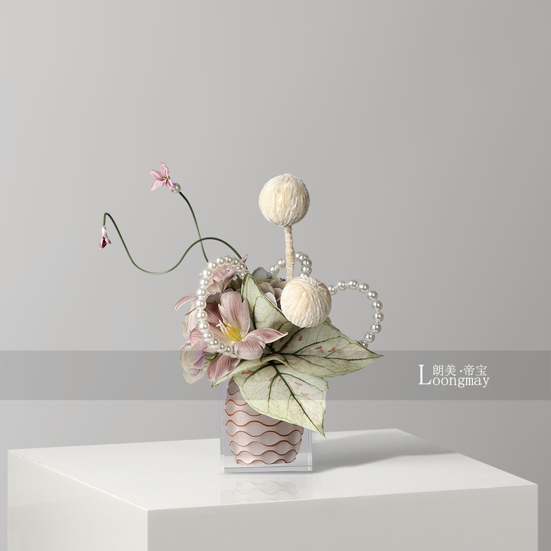 Casual and Fashionable Transparent Acrylic Small Vase Flower Arrangement Living Room Coffee Table Girl's Room Pink Floral Design Table Flower Casual and Fashionable Transparent Acrylic Small Vase Flower Arrangement Living Room Coffee Table Girl's Room Pink Floral Design Table Flower