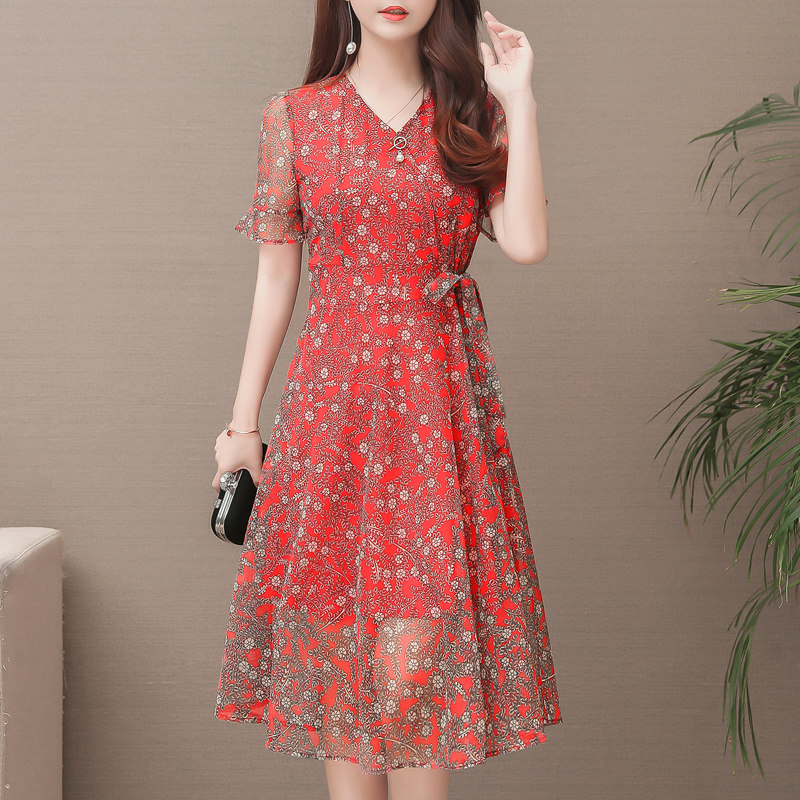 Summer middle-aged Western-style women's A-line skirt mid-length V-neck temperament, waist, thin, floral mesh, mother's dress