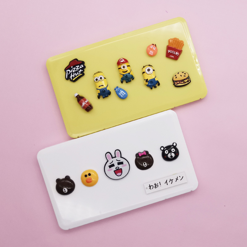 Children's mask storage box kindergarten students portable cartoon cute mask bag clip storage artifact