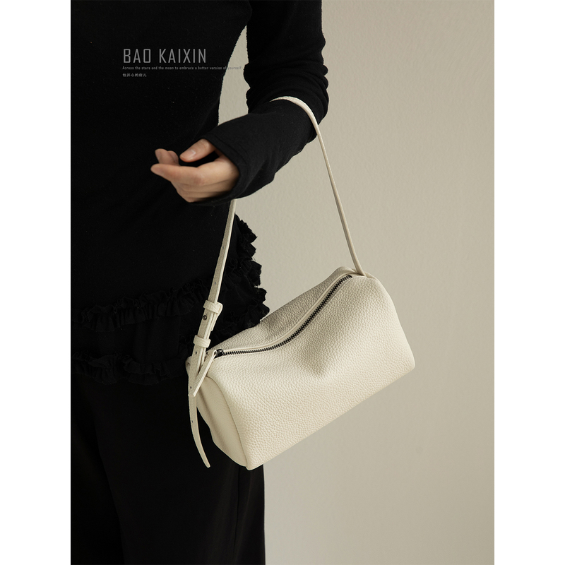 Niche Design Pen Holder Bag, First Layer Cowhide Leather Shoulder Crossbody Bag, Underarm Bag, Genuine Leather Women's Bag, 2026 New Model
